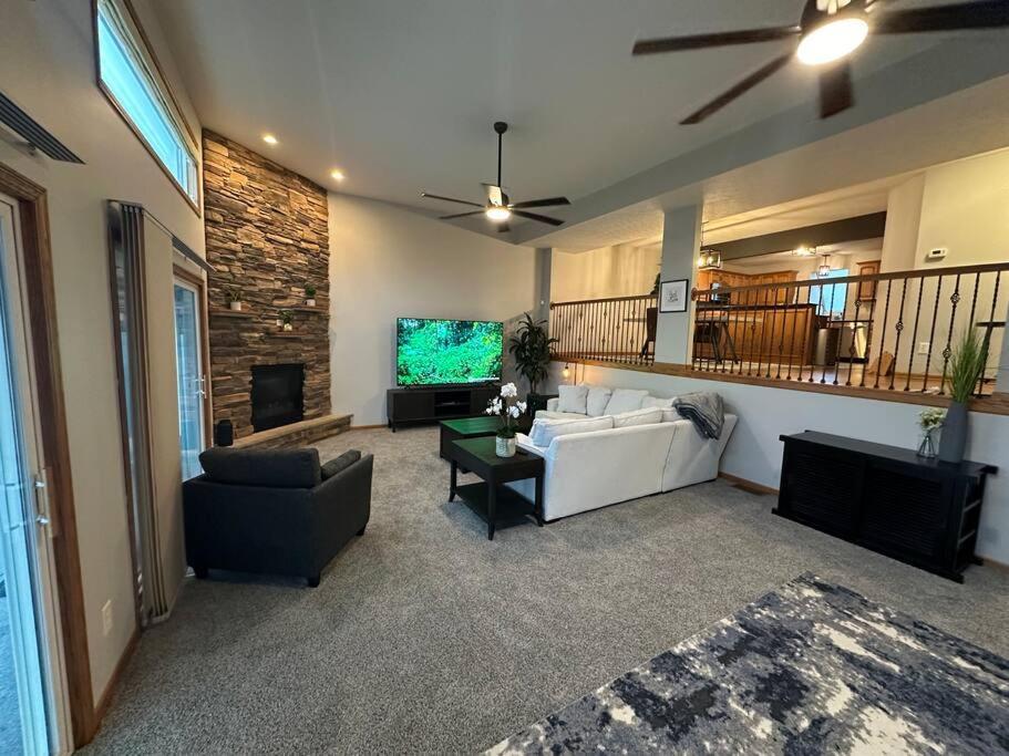 Inviting 3 Bed 2.5 Bath Townhome In Wadsworth Ngoại thất bức ảnh